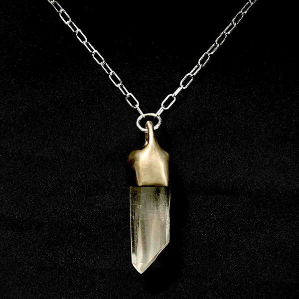 UNIVERSAL CRYSTAL - CLEAR QUARTZ - 1