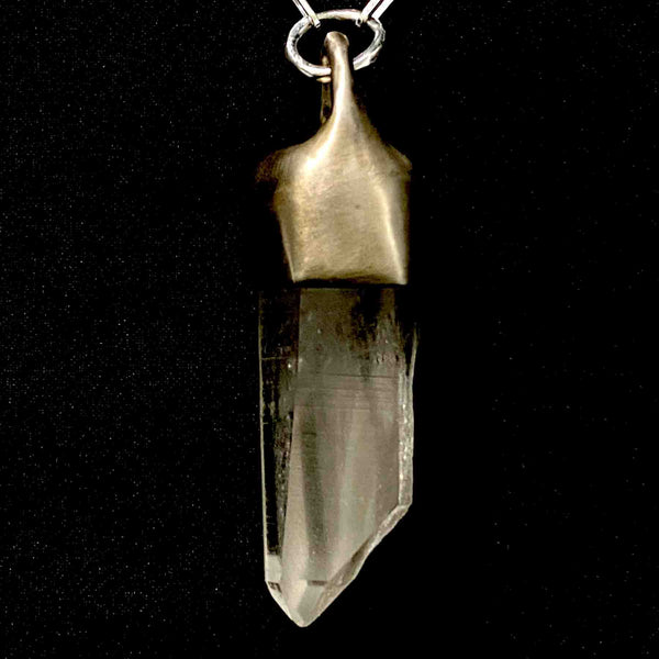 UNIVERSAL CRYSTAL - CLEAR QUARTZ - 1